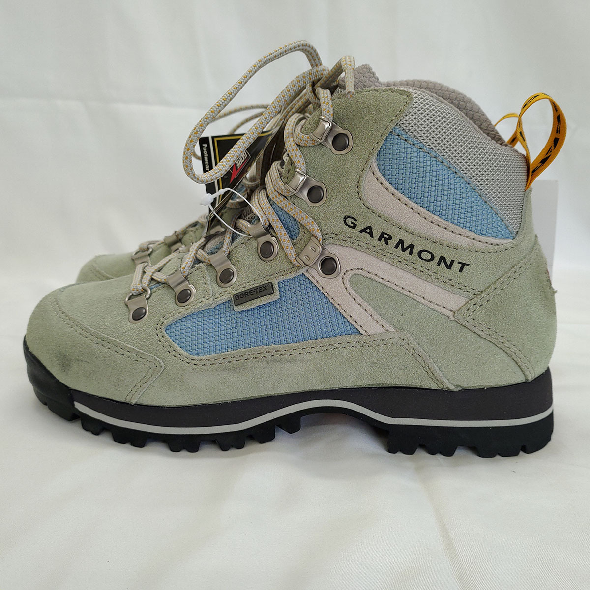 Garmont 登山靴 トレッキングシューズ アンブラ Gtx Uk 4 約23 5cm スカイブルー レディース ガルモント 23 5cm 売買されたオークション情報 Yahooの商品情報をアーカイブ公開 オークファン Aucfan Com