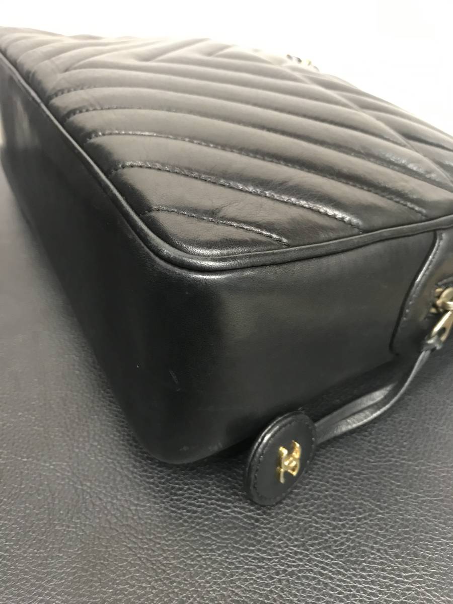 【ヴィンテージ】　シャネル★Ｖステッチ★Ｗチェーン★ショルダーバッグ★黒★ブラック★ゴールド★レザー★ココマーク