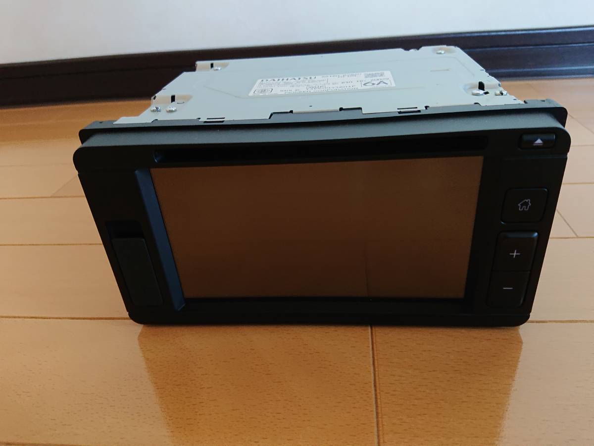 ダイハツ 純正 オーディオ 6.2インチ　CD USB AUX ラジオ 86180-B2860