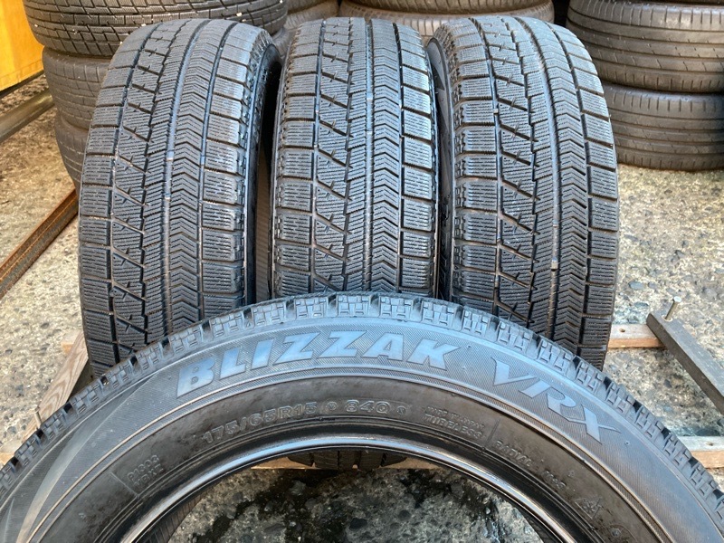 175⁄65R15 ブリヂストン ブリザック ブリザックVRX VRX 84Q 車