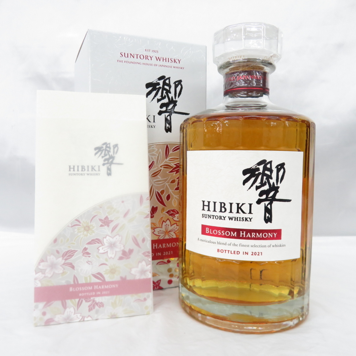 響 サントリー ブロッサムハーモニー HIBIKI 700ml 43% BLOSSOM 