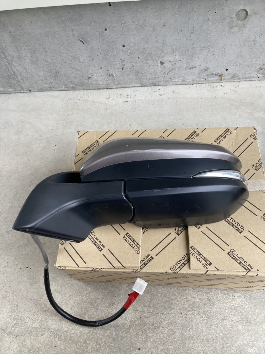 送料無料！ ZRR ZWR 80 85 ヴォクシー ノア エスクァイア 左ドアミラー ASSY