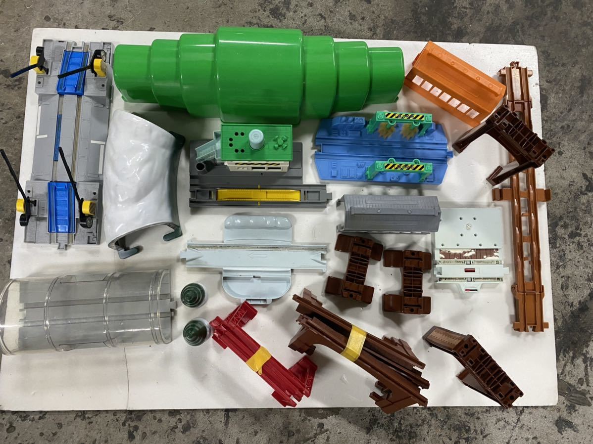 中古 大量 プラレール トーマス レール 動力車 踏切など まとめ