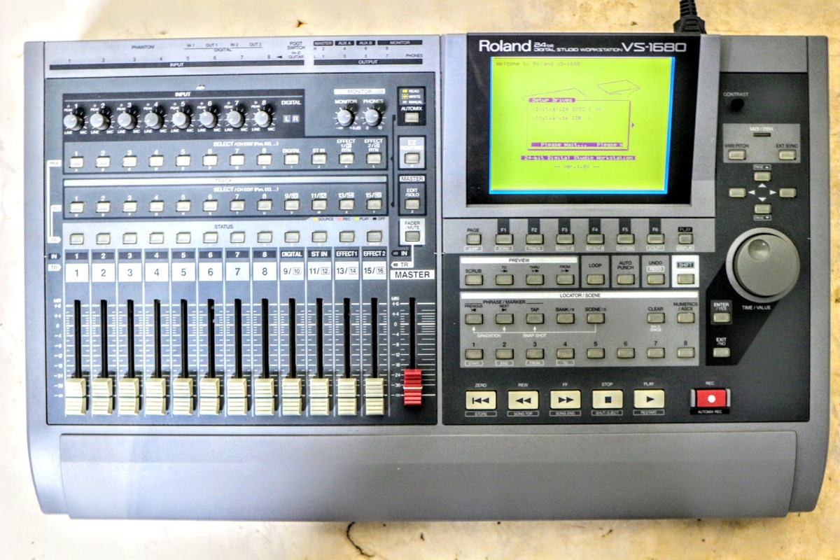 Roland ローランド マルチトラックレコーダー MTR VS-1680 デジタル