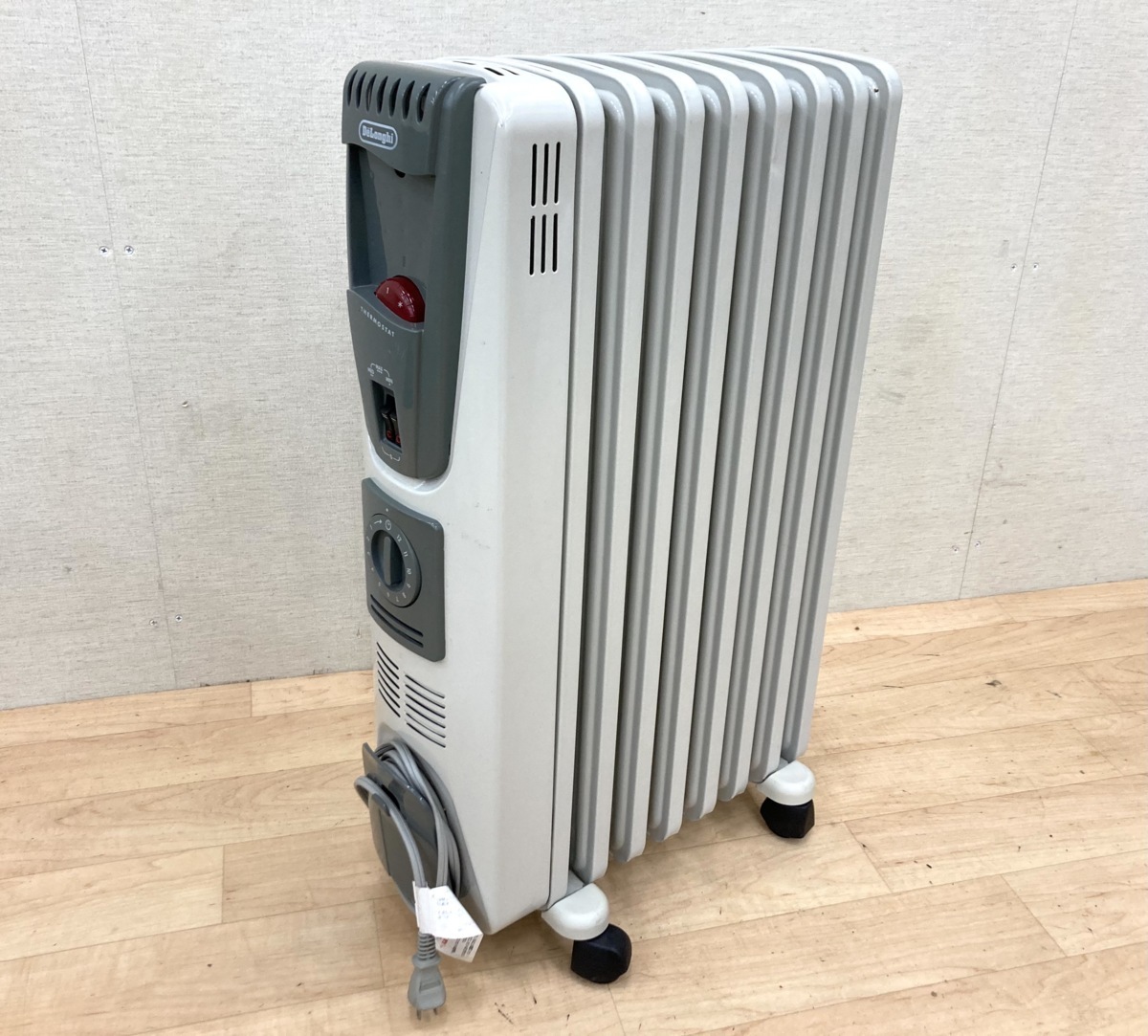 【実川ねこ】デロンギ オイルヒーター RHJ75V0915-GY完全動作品 実川ねこ】デロンギ オイルヒーター RHJ75V0915-GY完全動作品 実川ねこ