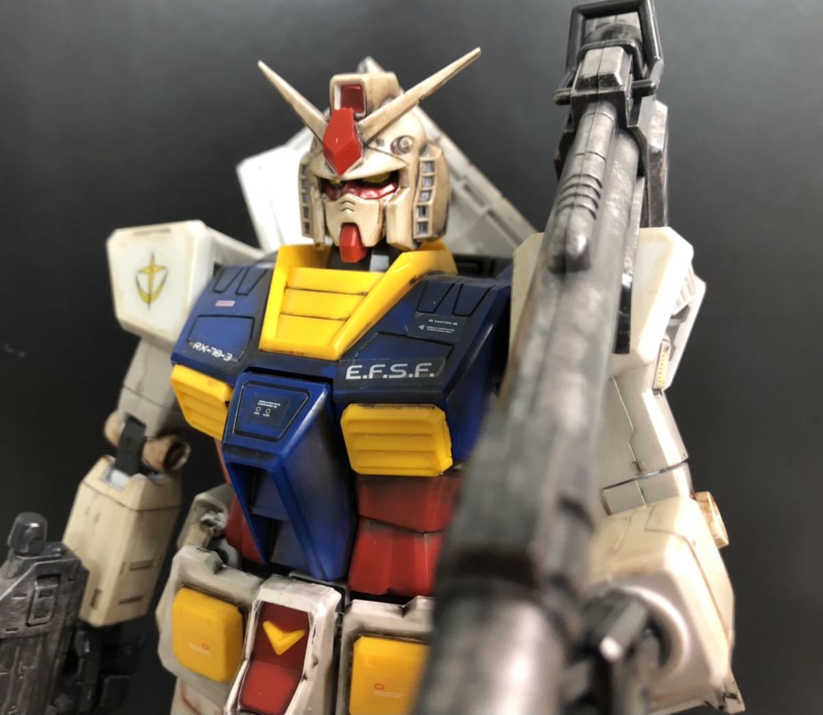 MG 1/100 ガンプラ塗装済み完成品 ガンダムRX-78-2 ジャンク 素組 部分 