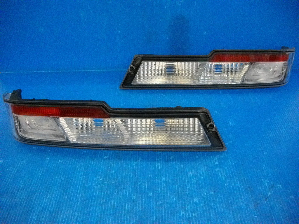 D【6426】ダイハツ アトレーワゴン S321G/S331G 後期純正テールランプ左右セット ハイゼットカーゴ S321V/S331V