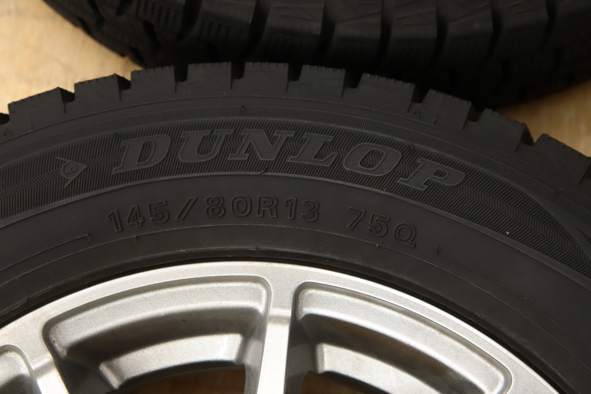 L K110403 DUNLOP WINTER MAXX スタッドレスタイヤ 145/80R13 4本セット Winter Dunlop Maxx WM03 Tire: -