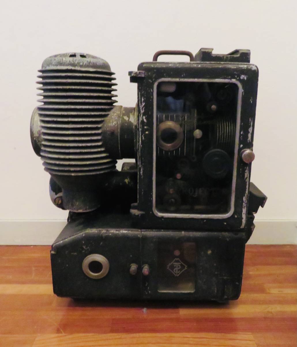 3）Panasonic プロジェクターPT-DW6300S ジャンク Panasonic ⁄ DLP DLP