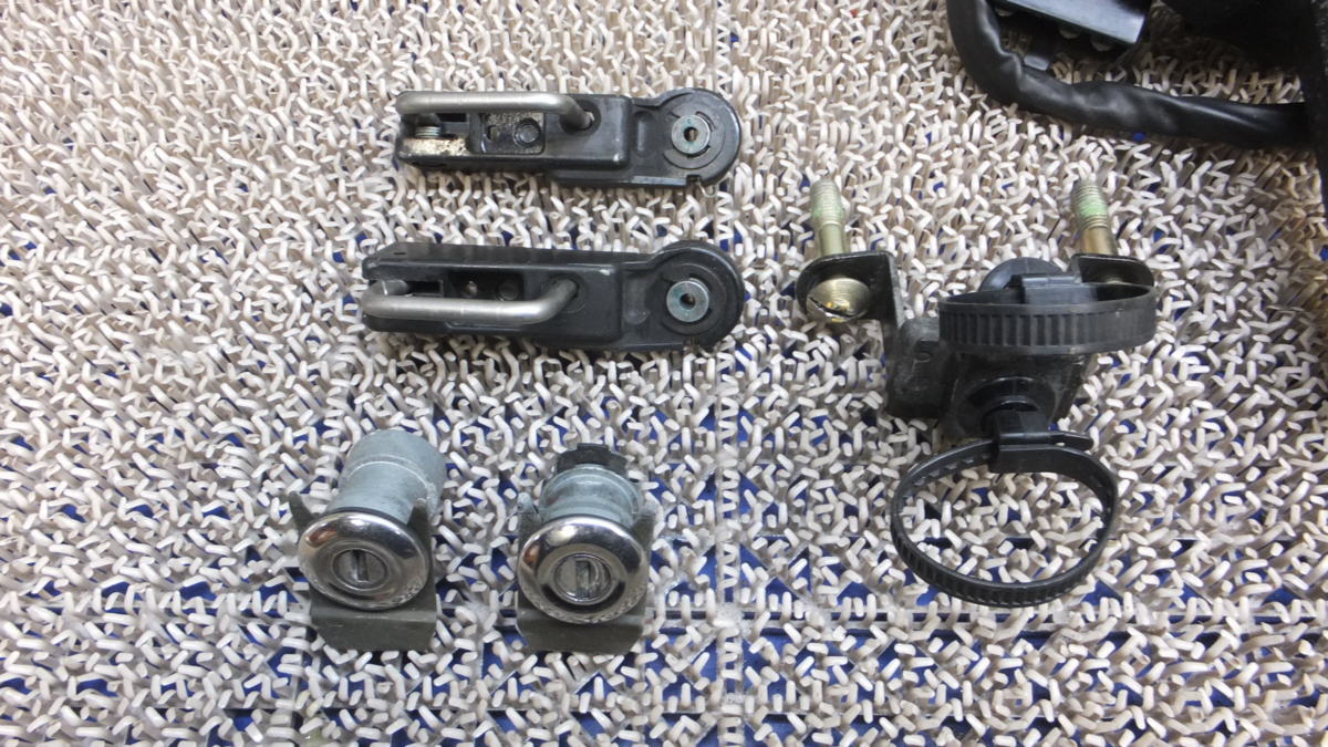 UG GL1500 SC22 キーセット イグニッション ケース 検 ゴールド 
