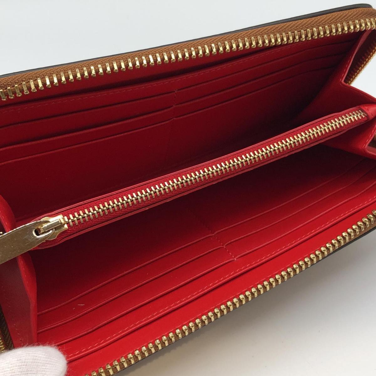 Christian Louboutin ルブタン 長財布 スパイクスタッズ ラウンド 