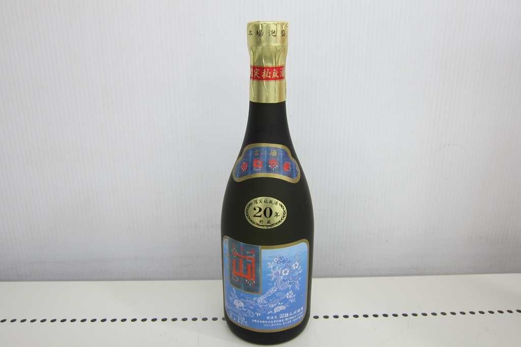 かねやま 43度 720ml 泡盛 限定秘蔵酒 | 琉球泡盛 かねやま20年