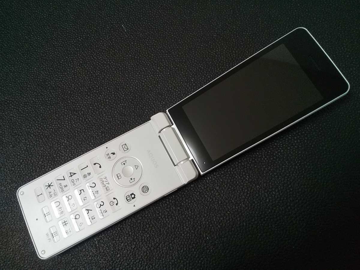 SIMロック解除 送料無料】Ymobile 806SH AQUOS ケータイ3 White SIMロック解除 送料無料】Ymobile 806SH AQUOS ケータイ3 White