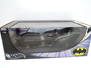 1/18 バットモービルのYahoo!オークション(旧ヤフオク!)の相場・価格を 