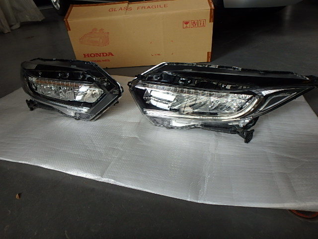ヴェゼル 純正 左右 LED 良品 コイト100－62292 ヴェゼル