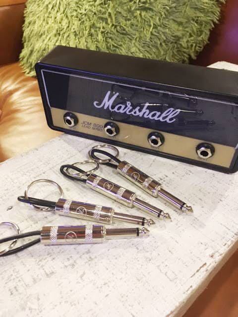 マーシャル Marshall キーホルダー 鍵 収納 ギターアンプ おしゃれ 鍵掛けホルダー キーハンガー その他 売買されたオークション情報 Yahooの商品情報をアーカイブ公開 オークファン Aucfan Com