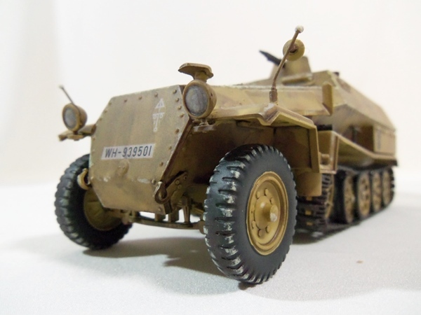 1/35 タミヤ ドイツ軍 ハノマーク 兵員輸送車 sd.kfz250/1 DAK仕様