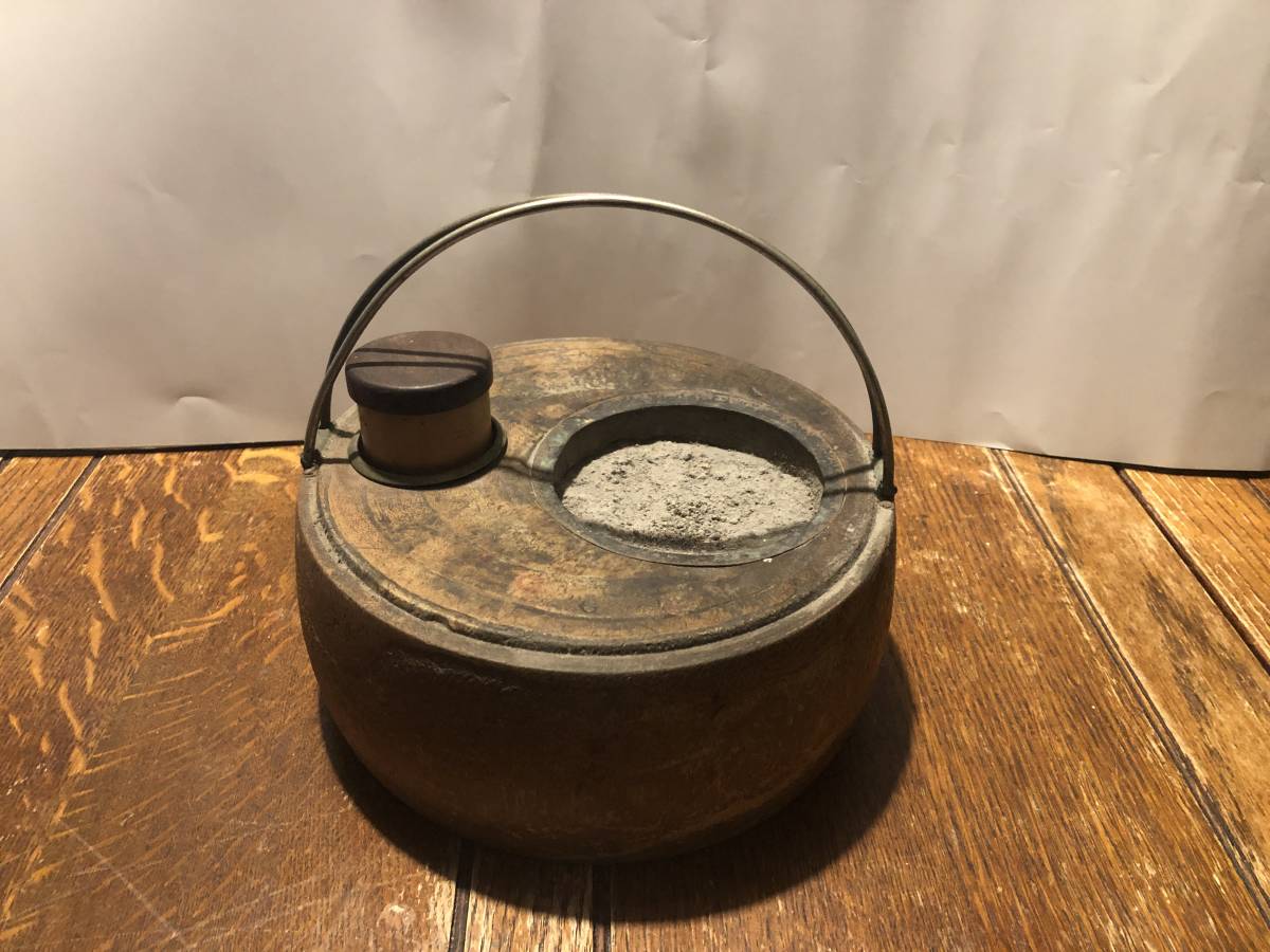 煙草盆 煙管立て 灰皿 灰落し 喫煙具 木製提手付 骨董 レトロ アンティーク 古道具 その他 売買されたオークション情報 Yahooの商品情報をアーカイブ公開 オークファン Aucfan Com