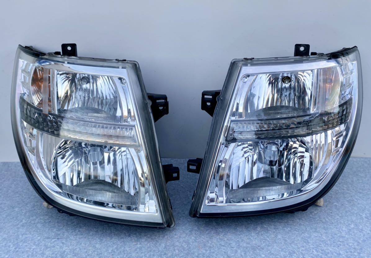 CL-2112872Z)エルグランド E51 後期 ヘッドライト 左右 レべ付 コイト