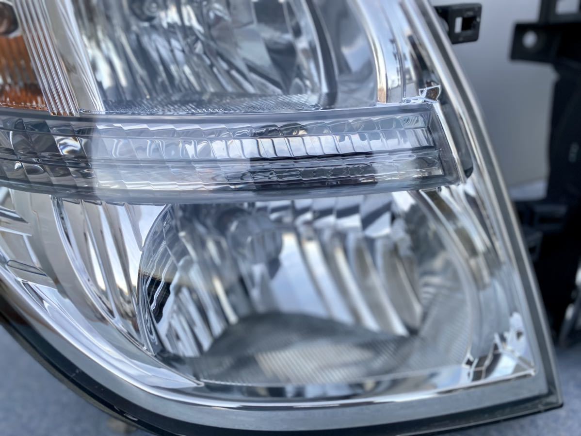 CL-2112872Z)エルグランド E51 後期 ヘッドライト 左右 レべ付 コイト