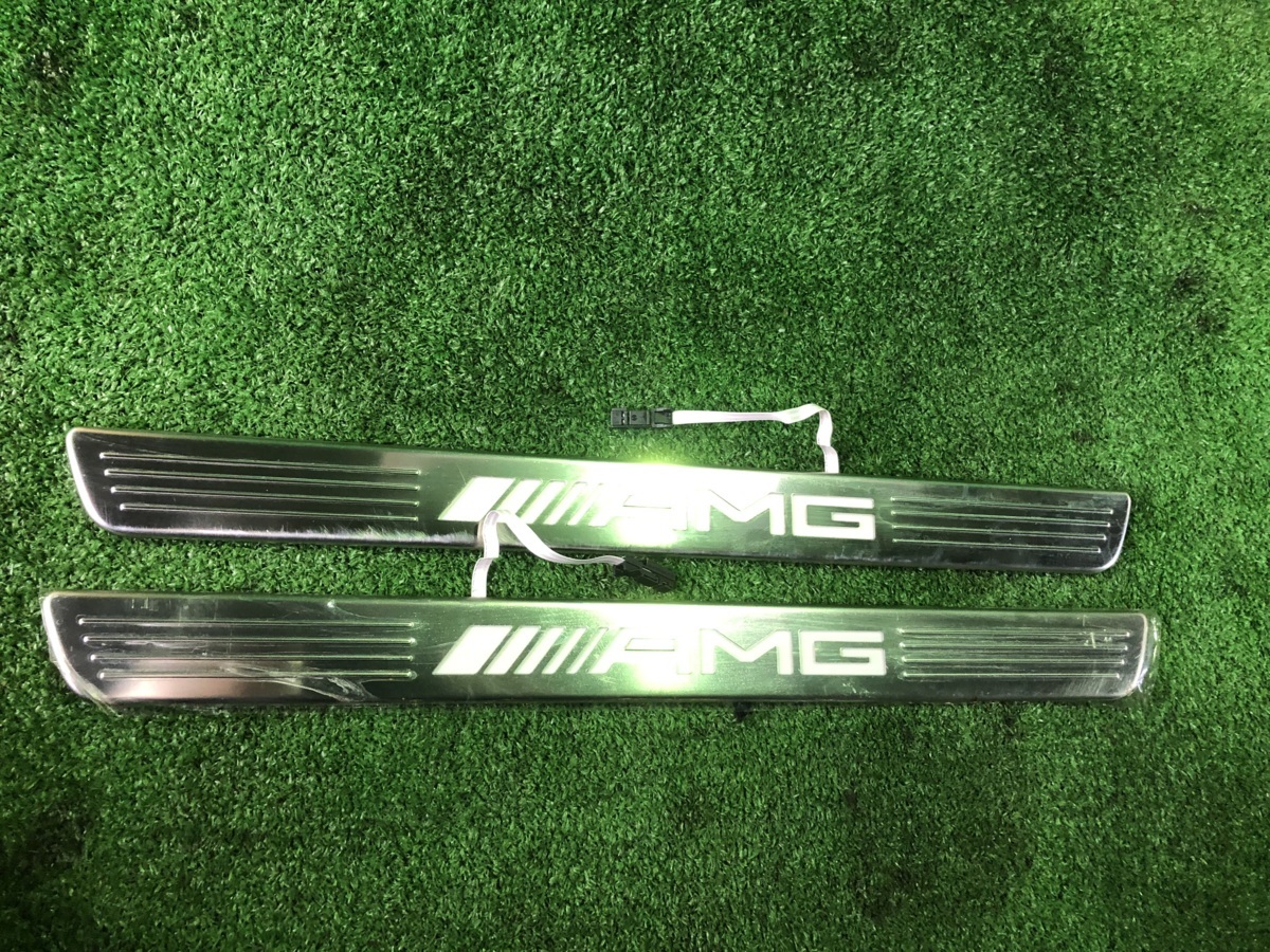 定番，SALE ベンツ A45 AMG スカッフプレート ２個 CBA-１７６０５２ W176 H25/１２ 送料着払い(トヨタ用)｜売買されたオークション情報、yahooの商品情報をアーカイブ公開 - オークファン トヨタ用
