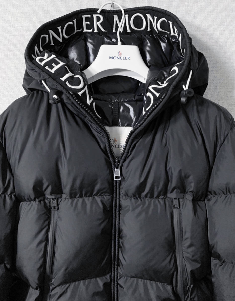 国内正規品 MONCLER MONTCLA モンクレール モンクラ ダウンジャケット 