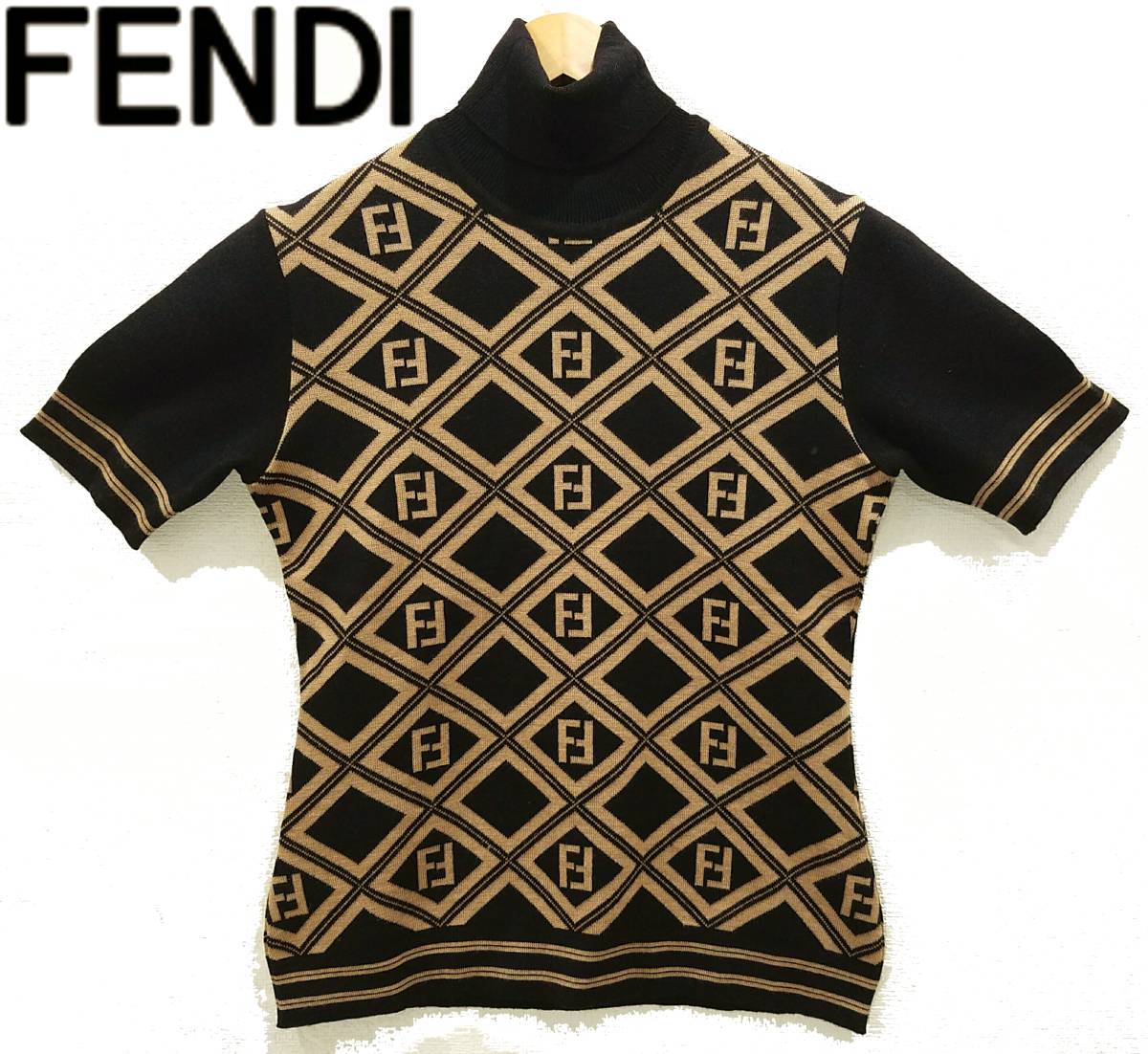 送料670円～FENDIタートルネック半袖ニット44(L)ウールFFズッカ柄ブラウン×ブラック セーター ハイネック国内正規品フェンディ レディース