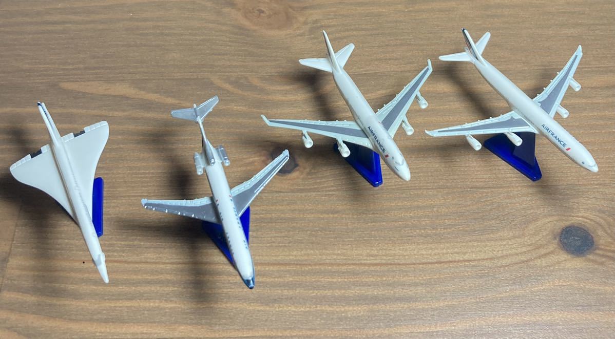 飛行機 色々 16set ブルーインパルス 希望の翼 零戦 永遠のゼロ コレクション Ucc 缶コーヒー Airfrance オランジーナ 航空ファン 軍用機 乗り物 売買されたオークション情報 Yahooの商品情報をアーカイブ公開 オークファン Aucfan Com