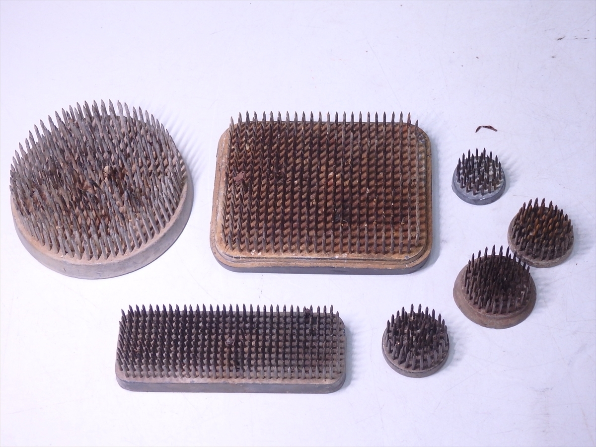 の生花鋏 京都の有名刃物店 常久 刻 銅製剣山 花留等色々16点と鉄製生花鋏 総重量6kg 鉄製鋏16 5 5cm 華道 水盤 花止 花瓶 売買されたオークション情報 Yahooの商品情報をアーカイブ公開 オークファン Aucfan Com