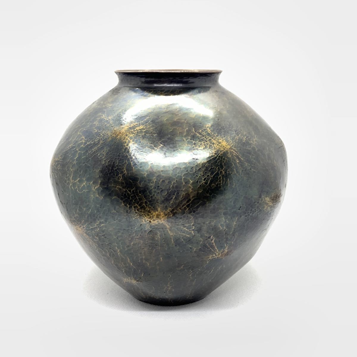 紫金色鎚肌 銅製 花瓶 玉川堂 紫金色 打出肌 銅製 花瓶 鎚起銅器 花器 花入 鎚目 玉川堂