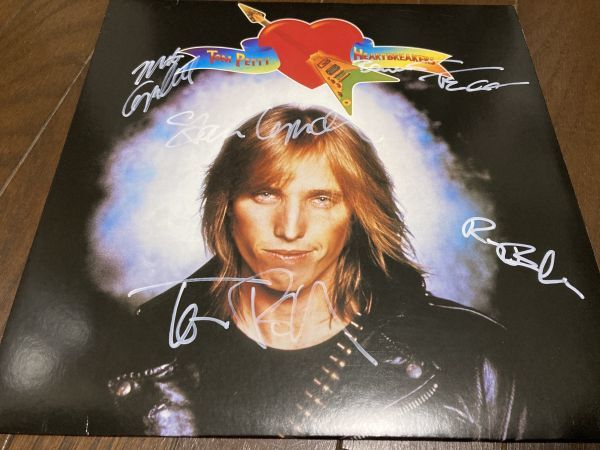 【新作登場，定番】 Tom Petty and the Heartbreakers トム ペティ アンド ザ ハートブレイカーズ 直筆サイン入り LP レコード(サイン)｜売買されたオークション情報、yahooの商品情報をアーカイブ公開 - オークファン サイン