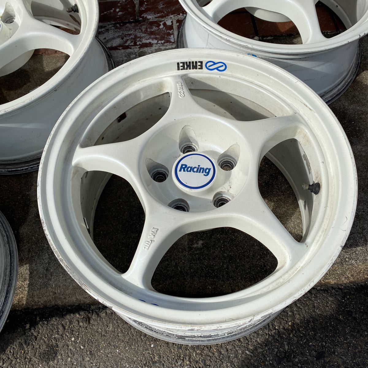 エンケイ RACING RP01 16インチ 7J 8J 5H114.3 +35 4本セット シルビア 