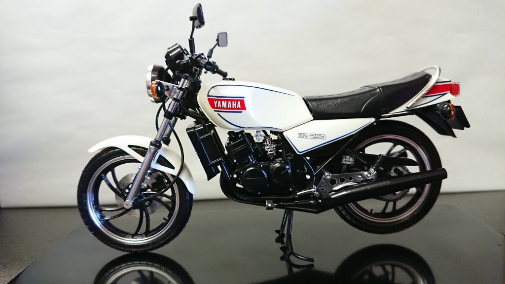 完成品☆タミヤ☆TAMIYA□YAMAHA□RZ250□1/12□ケース入り□