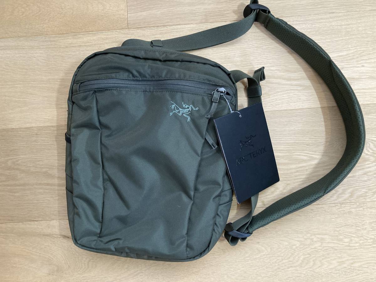 新品未使用 アークテリクス Mantis sling pack Aeroponic オリーブ 