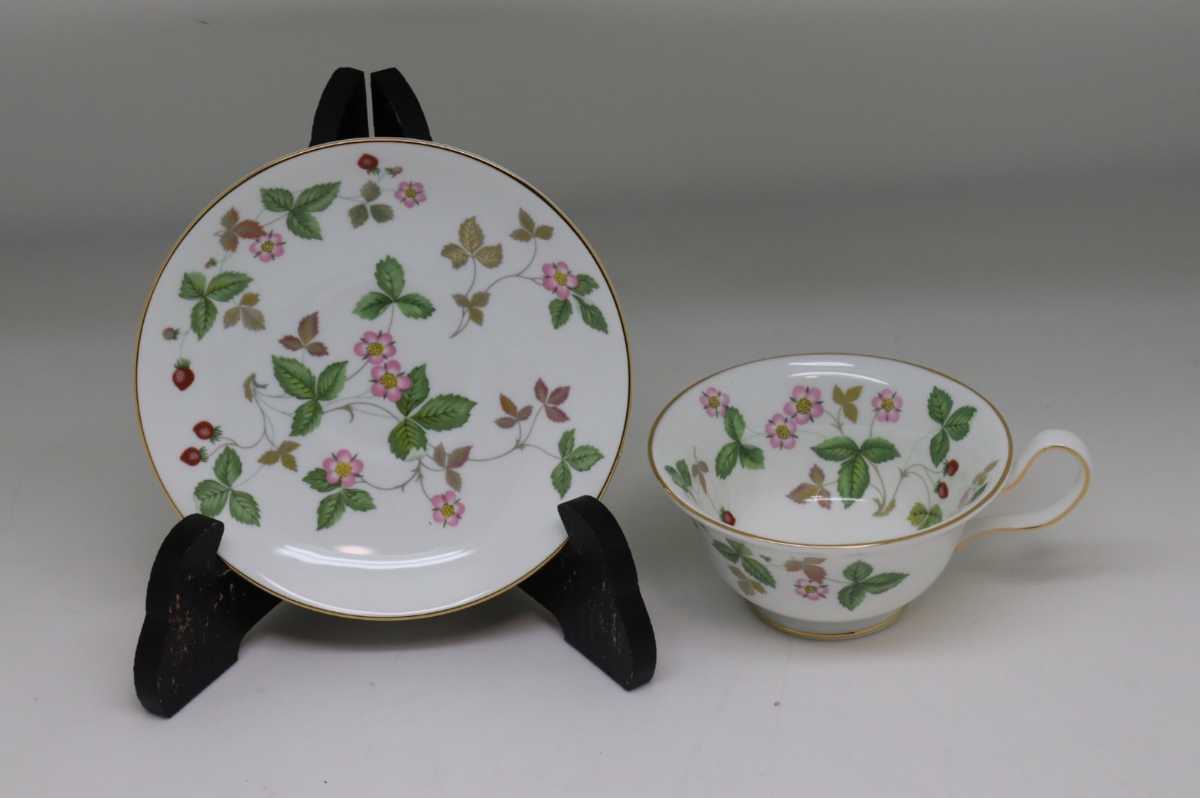 ウェッジウッド ワイルドストロベリー WEDGWOOD 未使用保管品 未使用 ワイルド 長期保管品 - 27CM 未使用◇自宅保管 値下げしましたワイルドストロベリー 未使用箱つき有 10点 ミニチュアセット未使用保管品 廃盤希少品 ワイルドストロベリー|WEDGWOOD公式オンラインストア