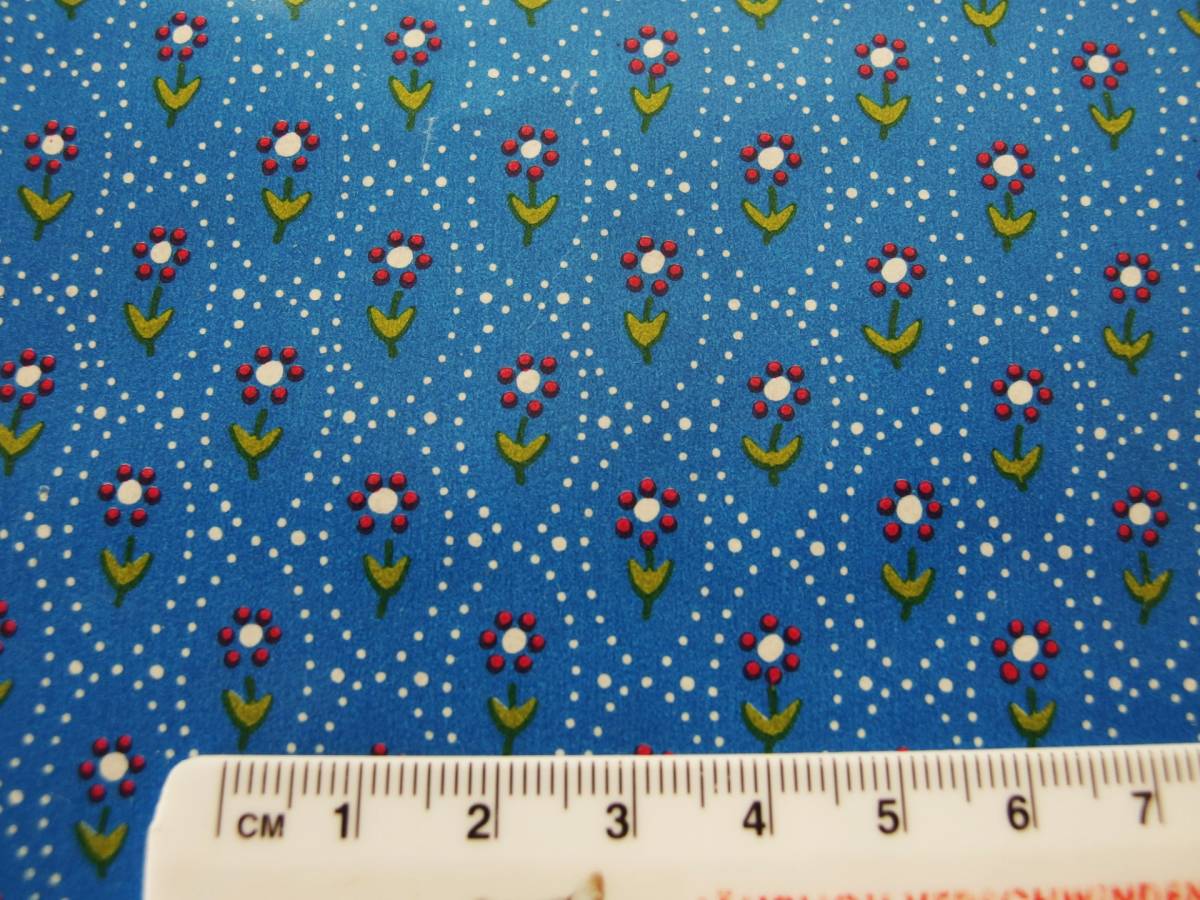 スイス製 ヴィンテージ レトロ ワックスペーパー 包装紙 青い背景に小花 花柄 包装紙 売買されたオークション情報 Yahooの商品情報をアーカイブ公開 オークファン Aucfan Com