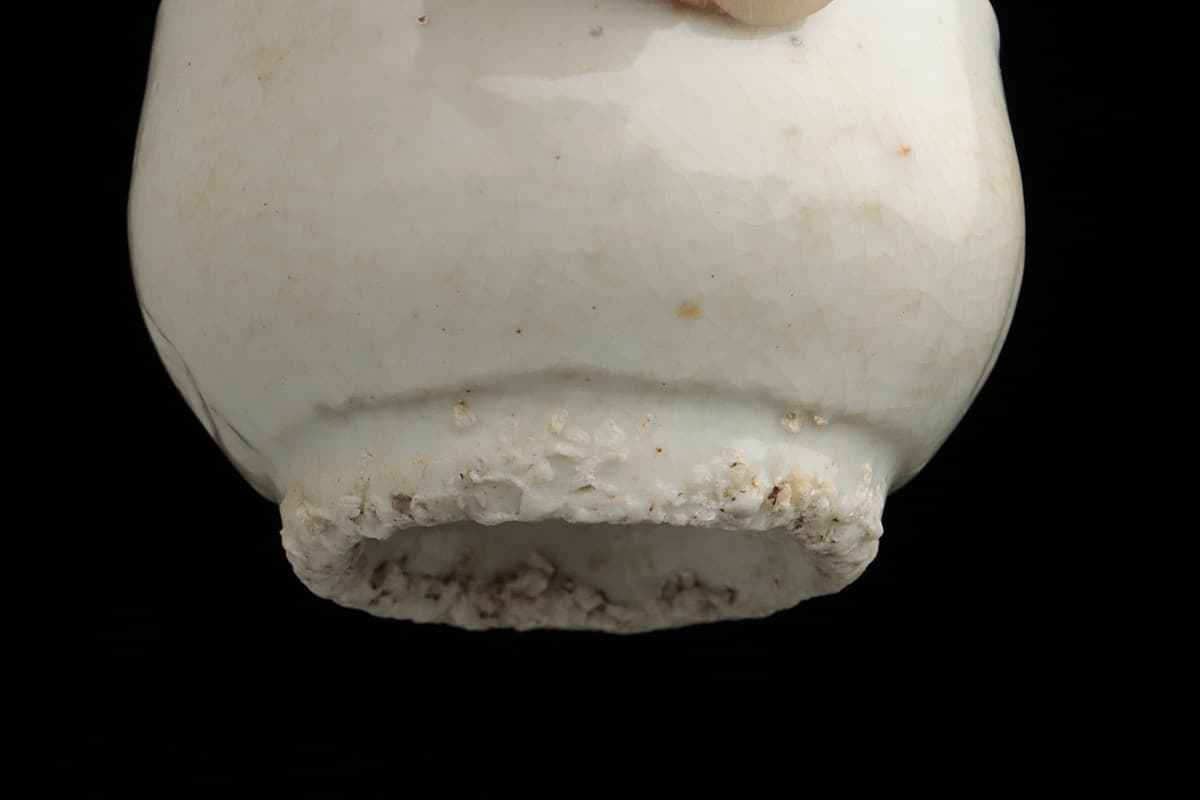 CV843 朝鮮古美術 李朝白磁盃 外径6.6cm 重125g・李朝盃・砂高台 白磁