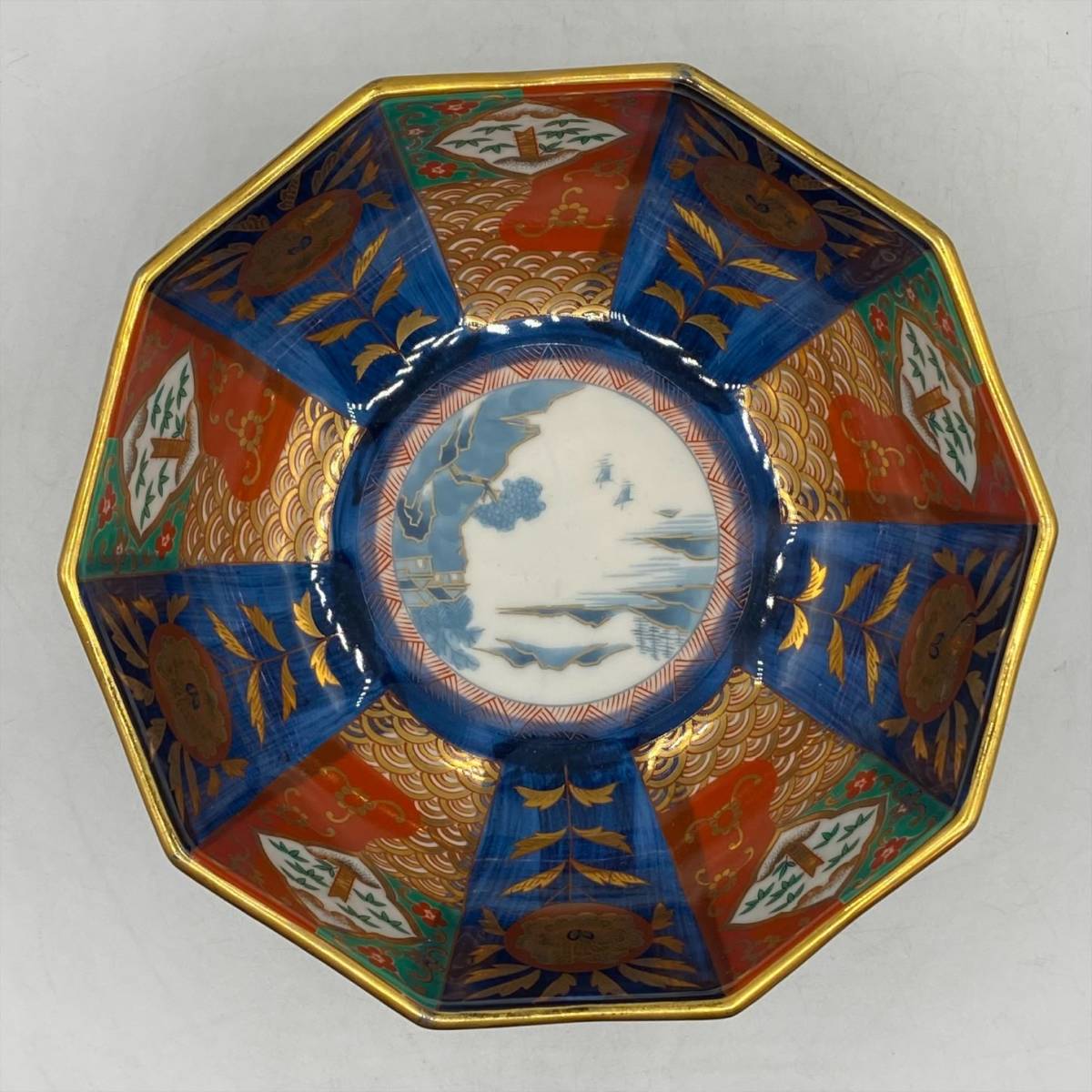 骨董品 古伊万里 月弓 金彩染錦窓絵 青海波紋 蓋付鉢 丼茶碗 有田焼 明治期