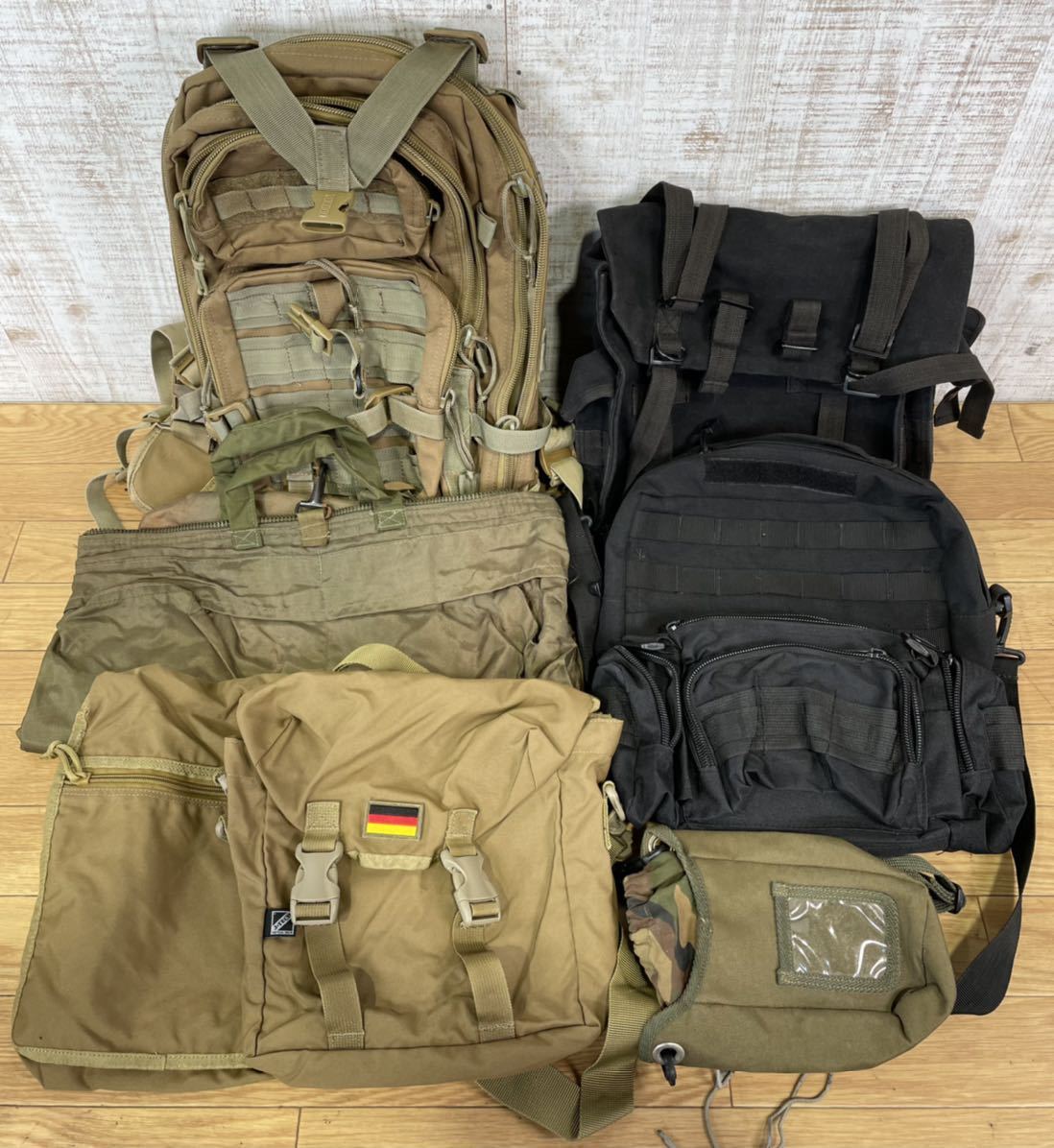 ☆ ミリタリー バッグ まとめ売り18点 装備品 他装備品など 自衛隊 米軍 ドイツ軍 レプリカ ジャンク品 サバゲー アーミー camelbak @140