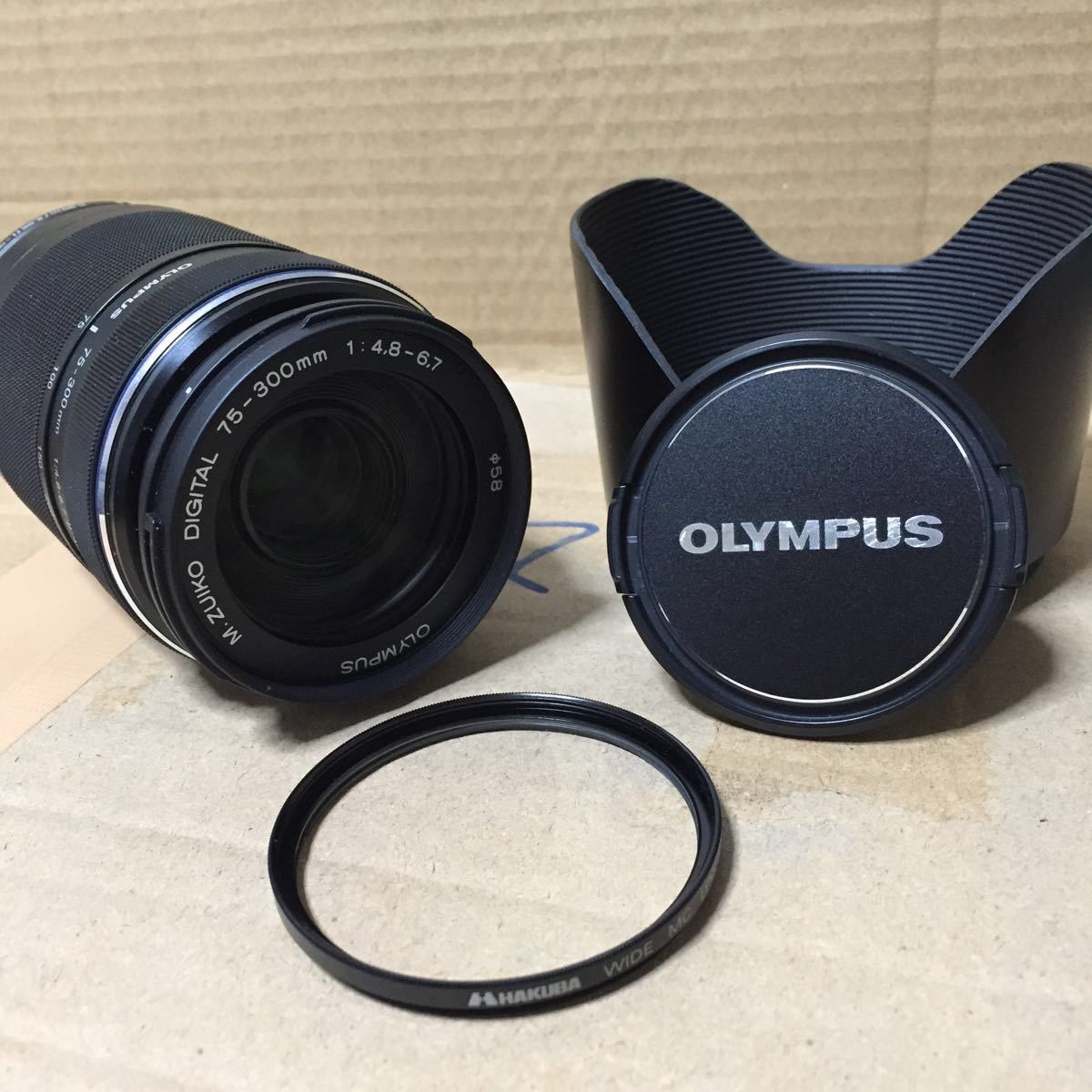 オリンパスレンズ2点セット OLYMPUS ZUIKO Digital カメラレンズ 75-300mm 58φ LH-61Eレンズフード