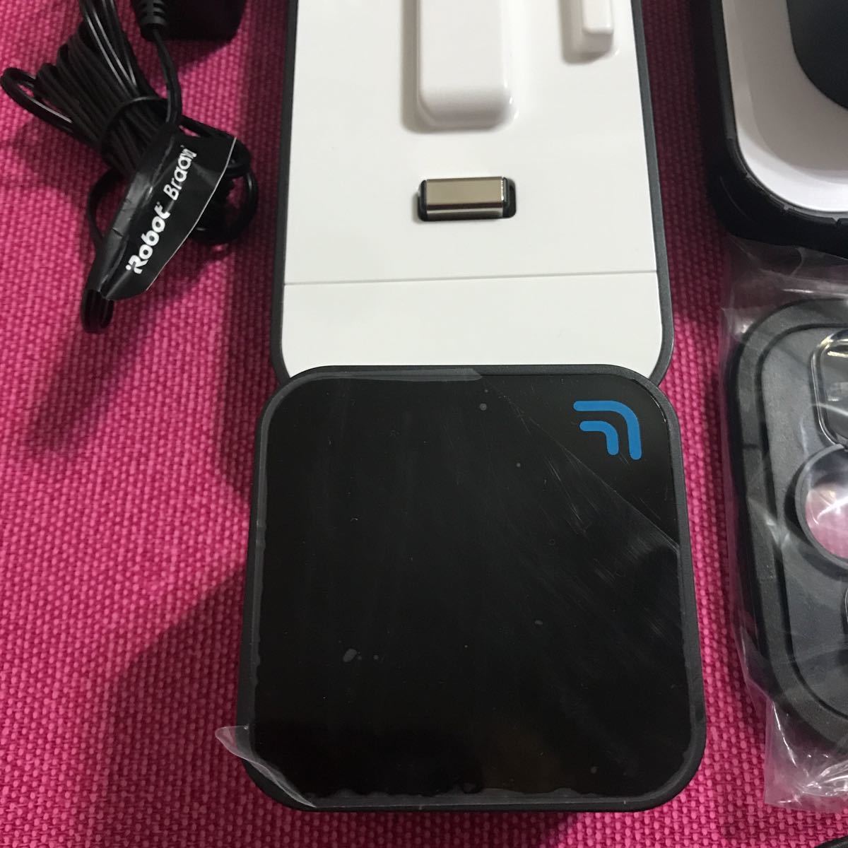 ☆中古☆iRobot Braava ブラーバ 371j 急速充電器付き アイロボット iRobot Braava 価格.com 価格比較 371j一式揃っています