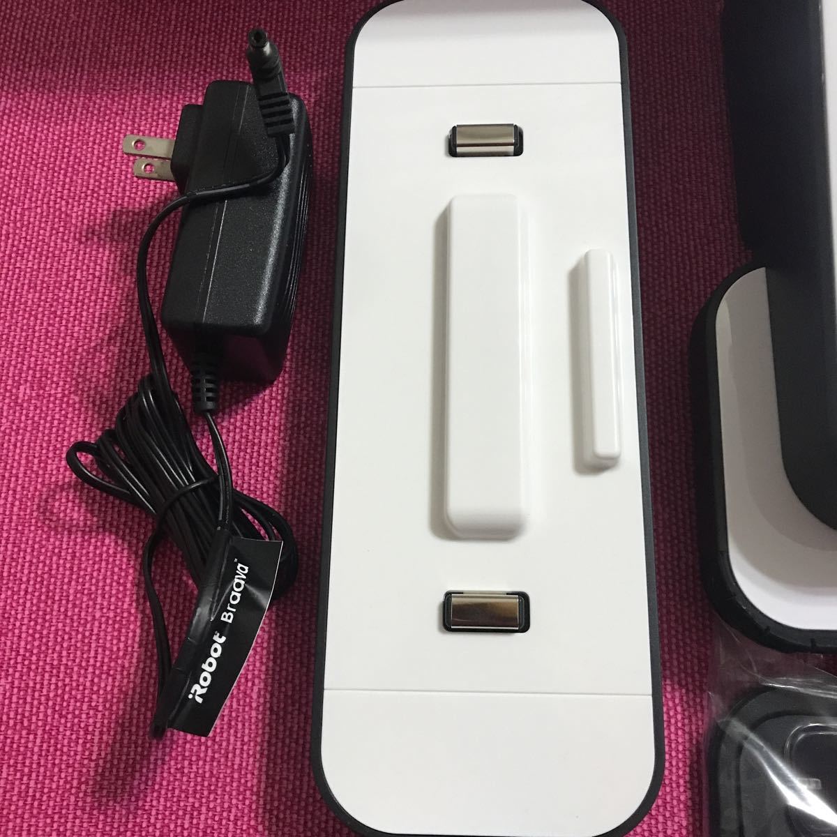 ☆中古☆iRobot Braava ブラーバ 371j 急速充電器付き アイロボット iRobot Braava 価格.com 価格比較 371j一式揃っています