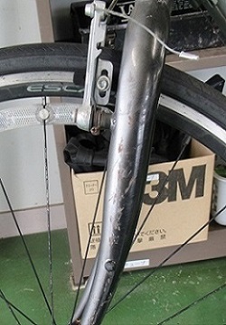 『現地引渡し、現金払い限定』　高槻市の放置自転車対策リサイクル販売　No.２　GIANT_4