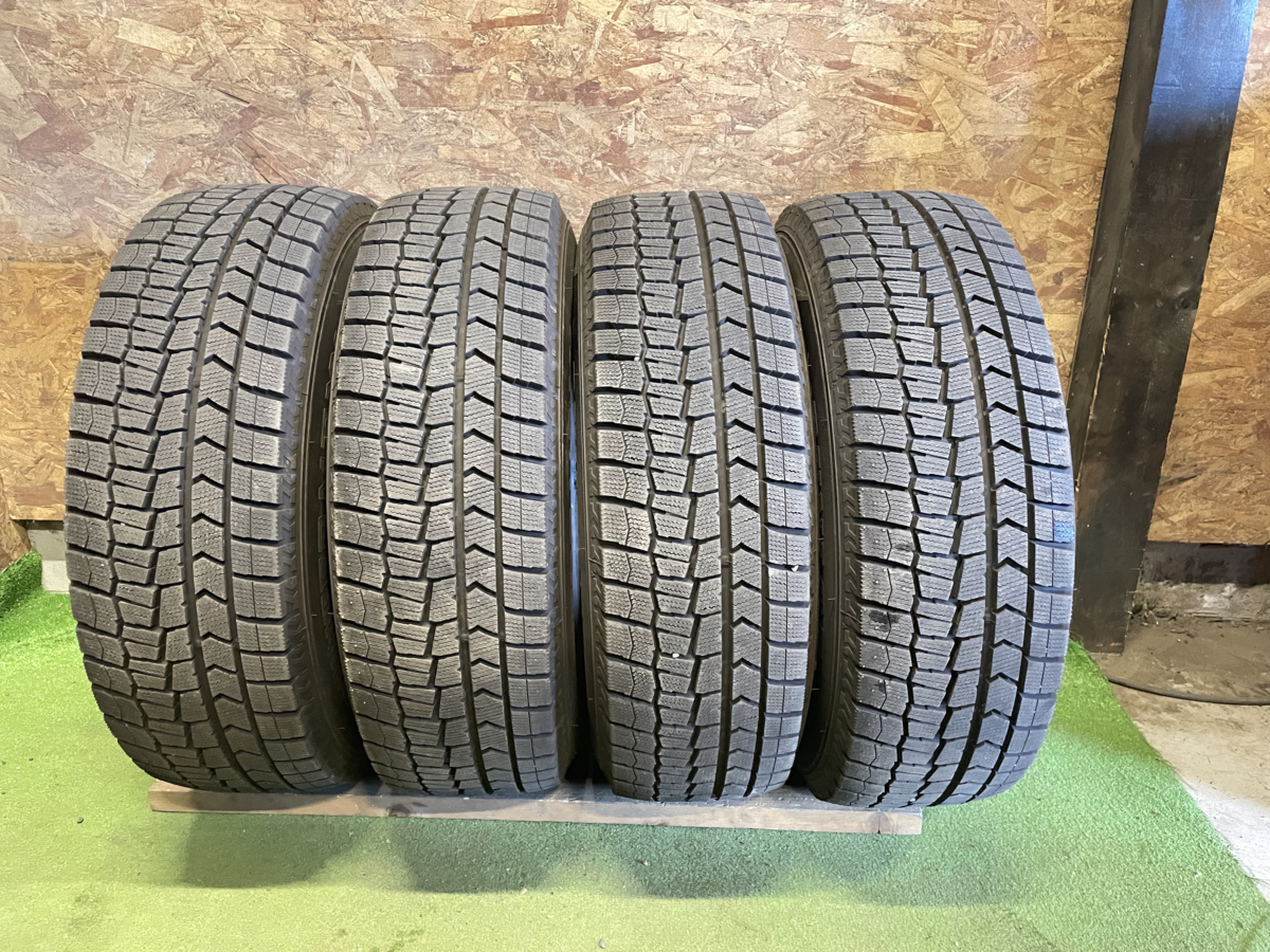 Winter 215⁄70R16 SJ8 Dunlop Maxx 100R Light Truck Tire DUNLOP MAXX 