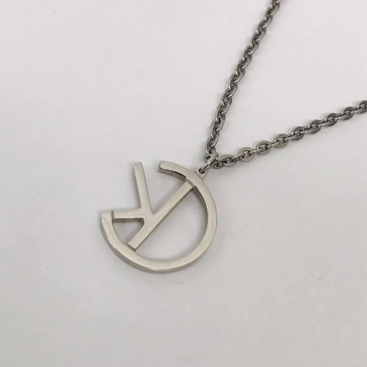 1円 Calvin Klein カルバンクラインネックレス 総重量4 1g 51cm トップ直径14mm チェーン シルバー色 ブランド アクセサリー メンズ その他 売買されたオークション情報 Yahooの商品情報をアーカイブ公開 オークファン Aucfan Com