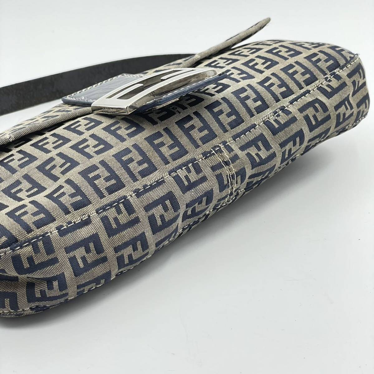 1円～【超極美品】 FENDI フェンディ マンマバケット ズッカ柄 
