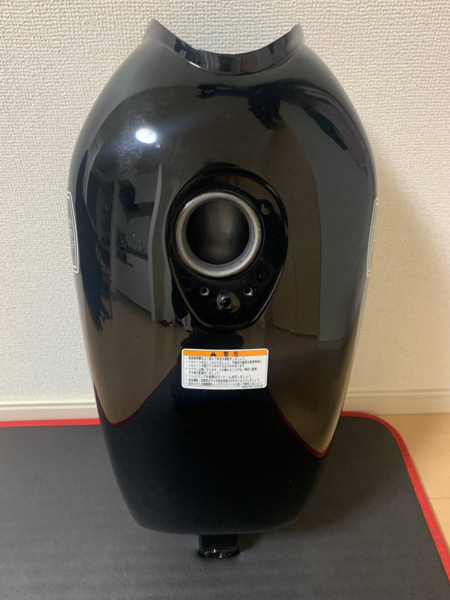 250TR 純正 タンク ガソリンタンク 凹み無し 錆び無し 黒 ブラック 