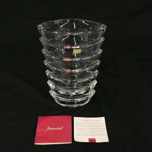 バカラ 花瓶 フラワーベース ココ Baccarat 高さ14cm R0962 ダP2 公式 