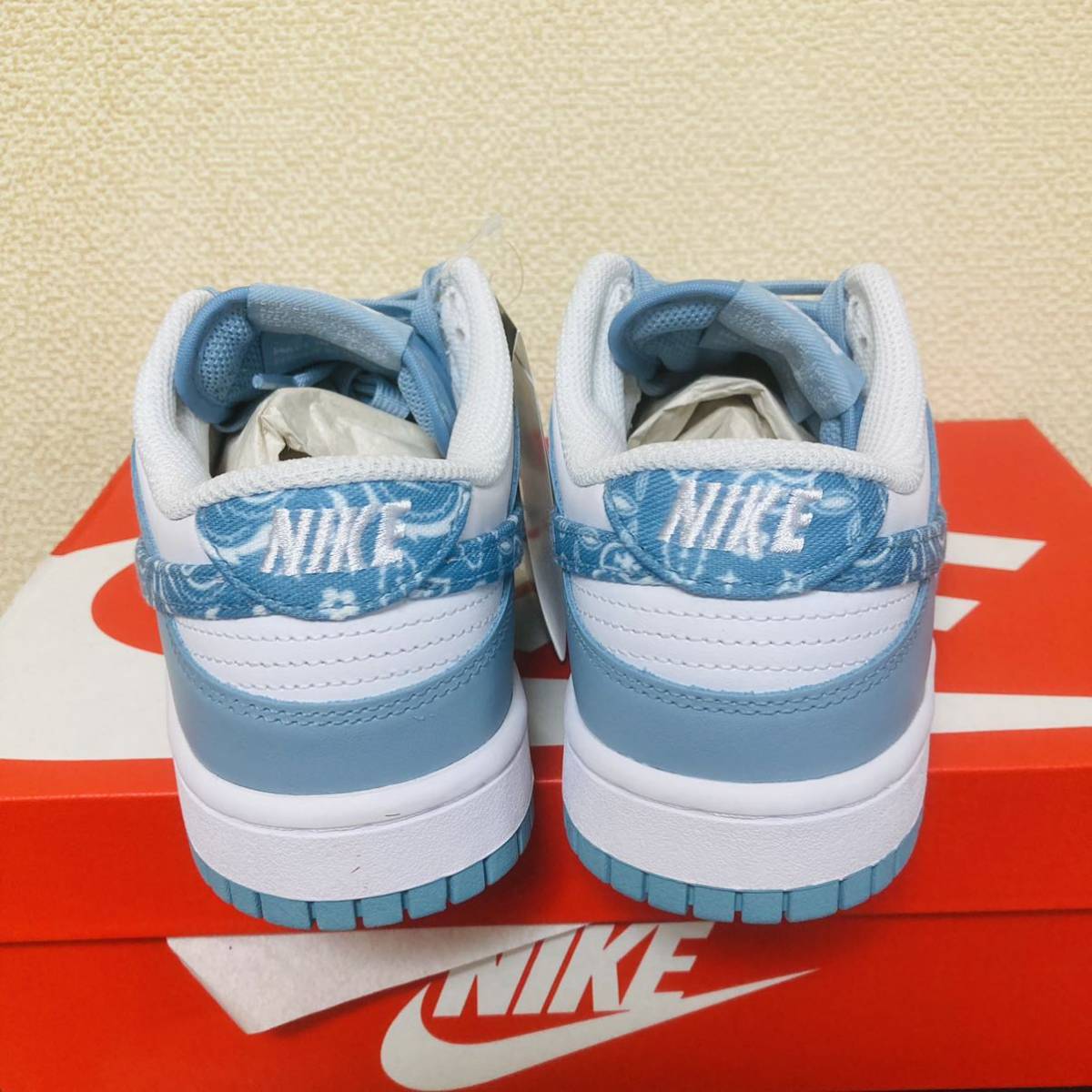 24.5cm 即決 国内正規新品 NIKE WMNS DUNK LOW ESS Paisley WHITE WORN  