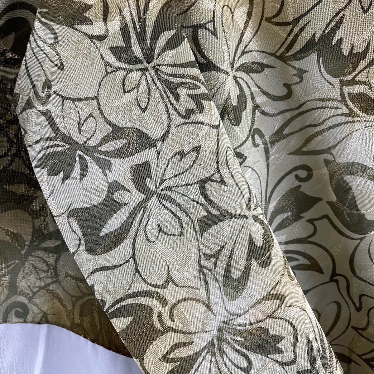 小紋 美品 秀品 花 蝶 ぼかし 薄緑 単衣 158.5cm 65cm M 正絹 【中古 